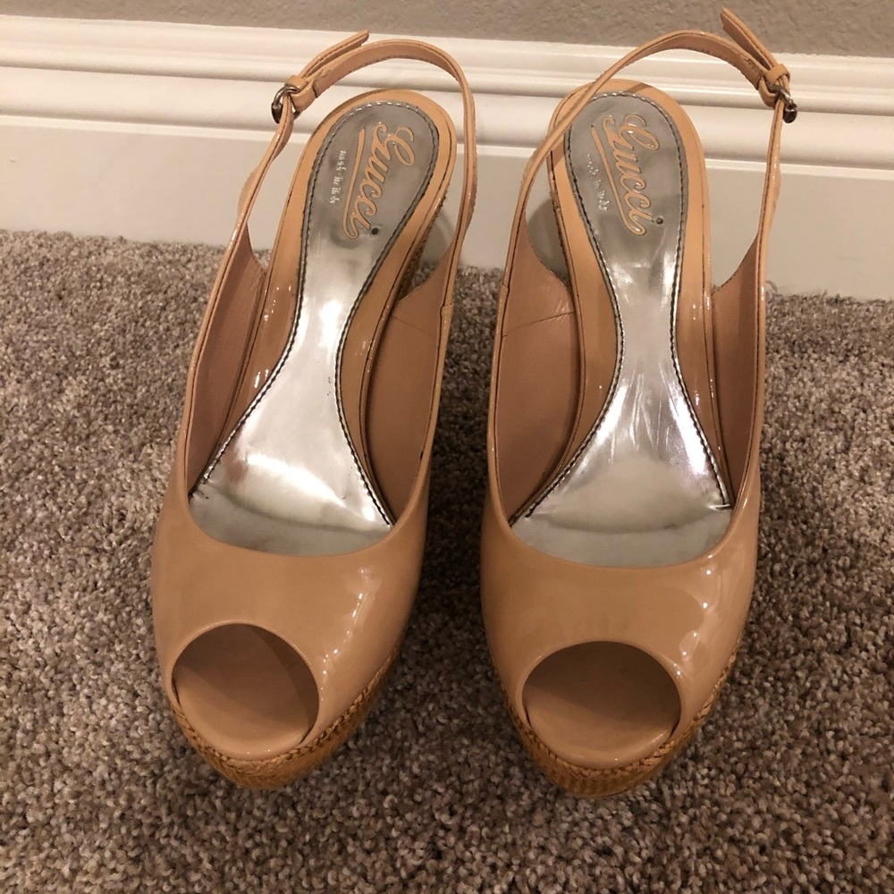 Authentic Gucci Vitello Vernice Soft Sable Wedge Sandal patent leather platforms